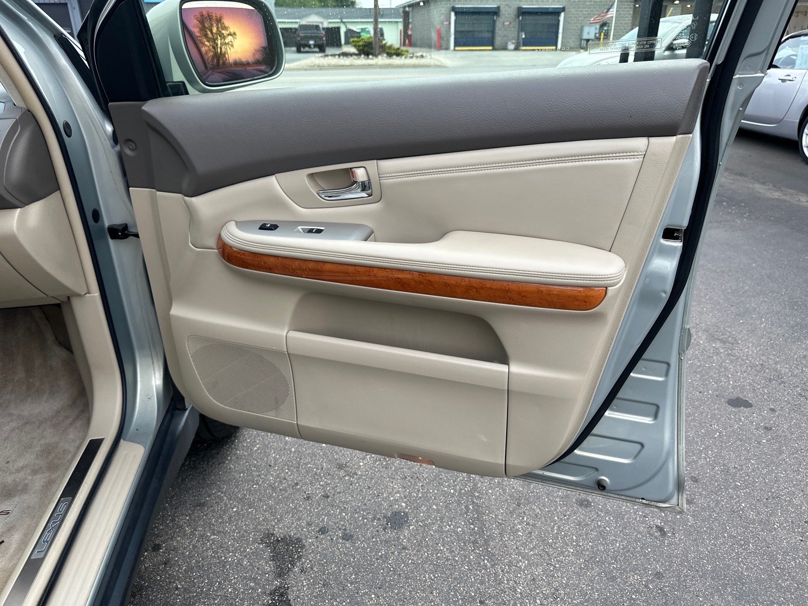 Used 2004 Lexus RX 330 AWD image 19