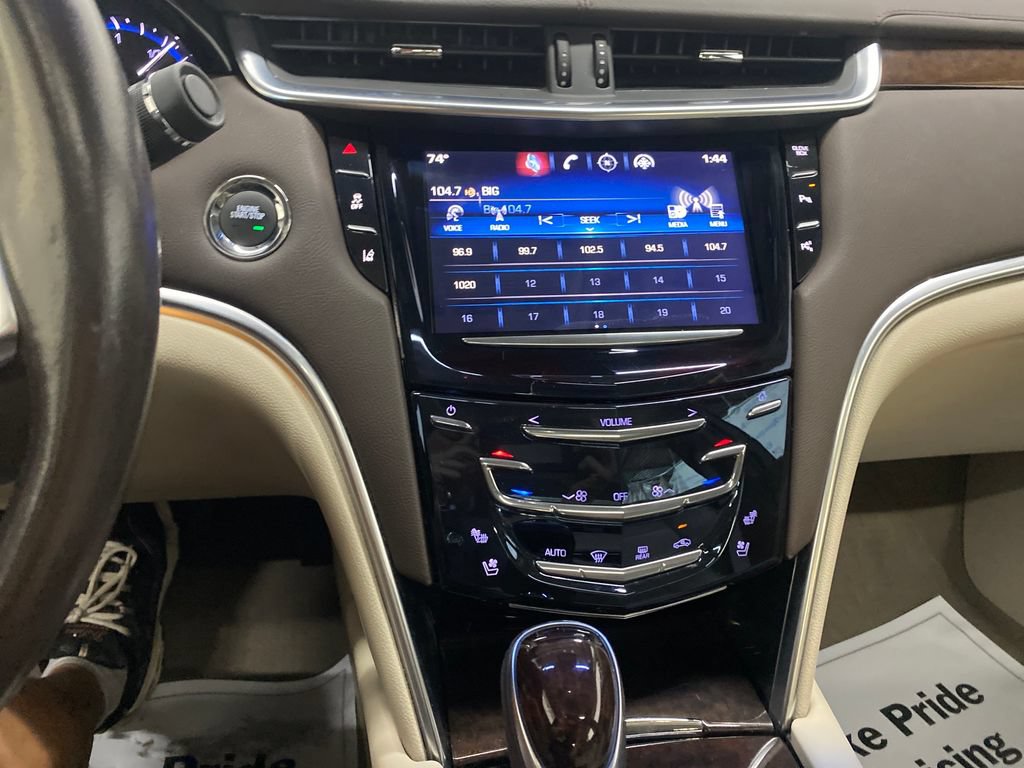 Used 2014 Cadillac XTS Luxury w/ Driver Awareness Package FWD image 21