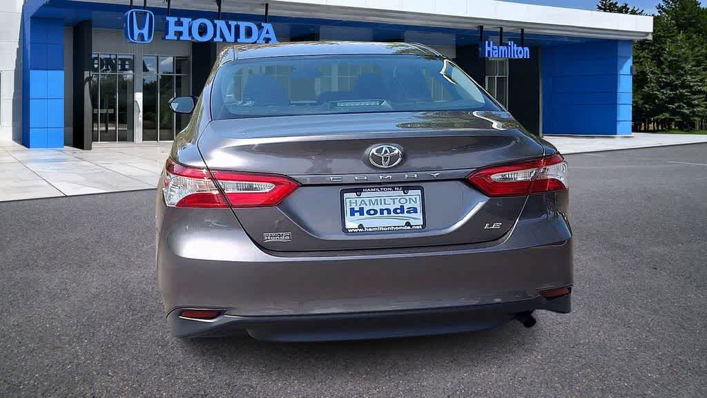 Used 2018 Toyota Camry LE FWD image 7