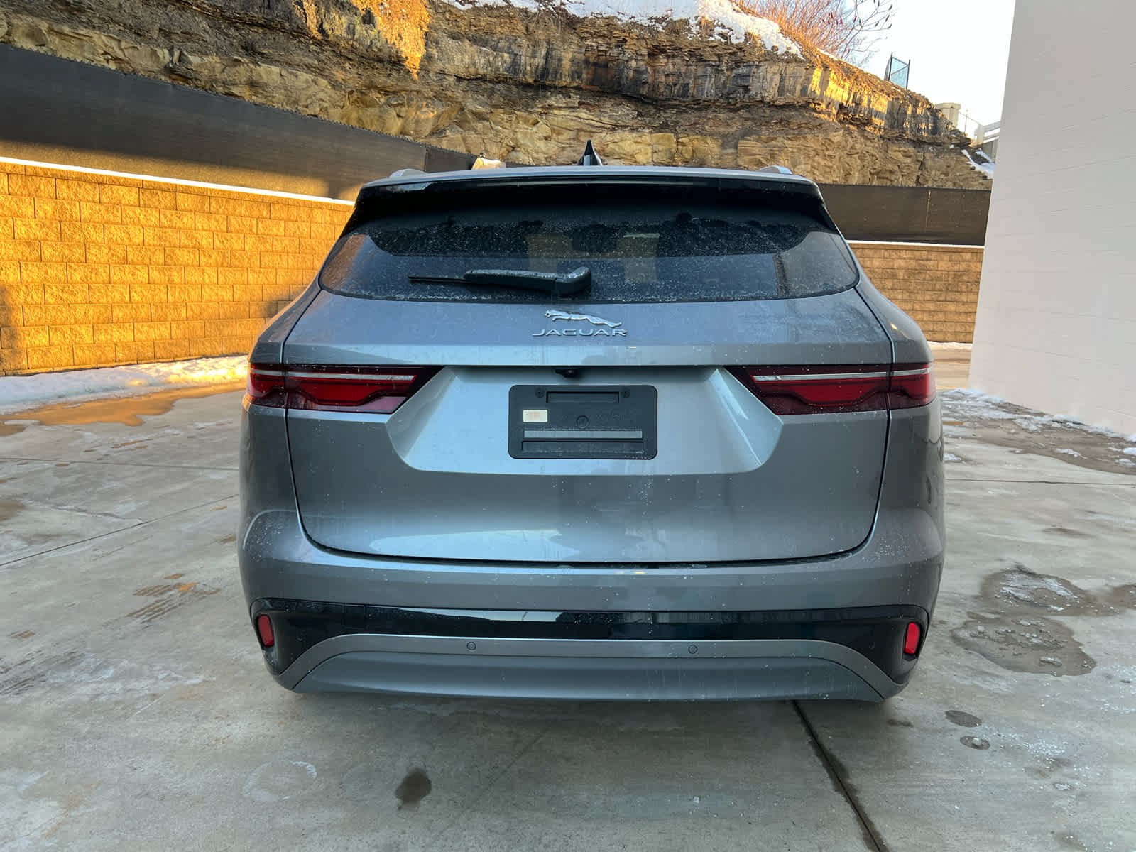 Used 2025 Jaguar F-PACE R-Dynamic S AWD/4WD image 4