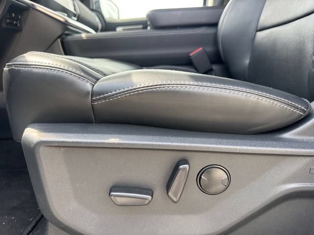 Used 2025 Ford Expedition Max Platinum AWD/4WD image 15