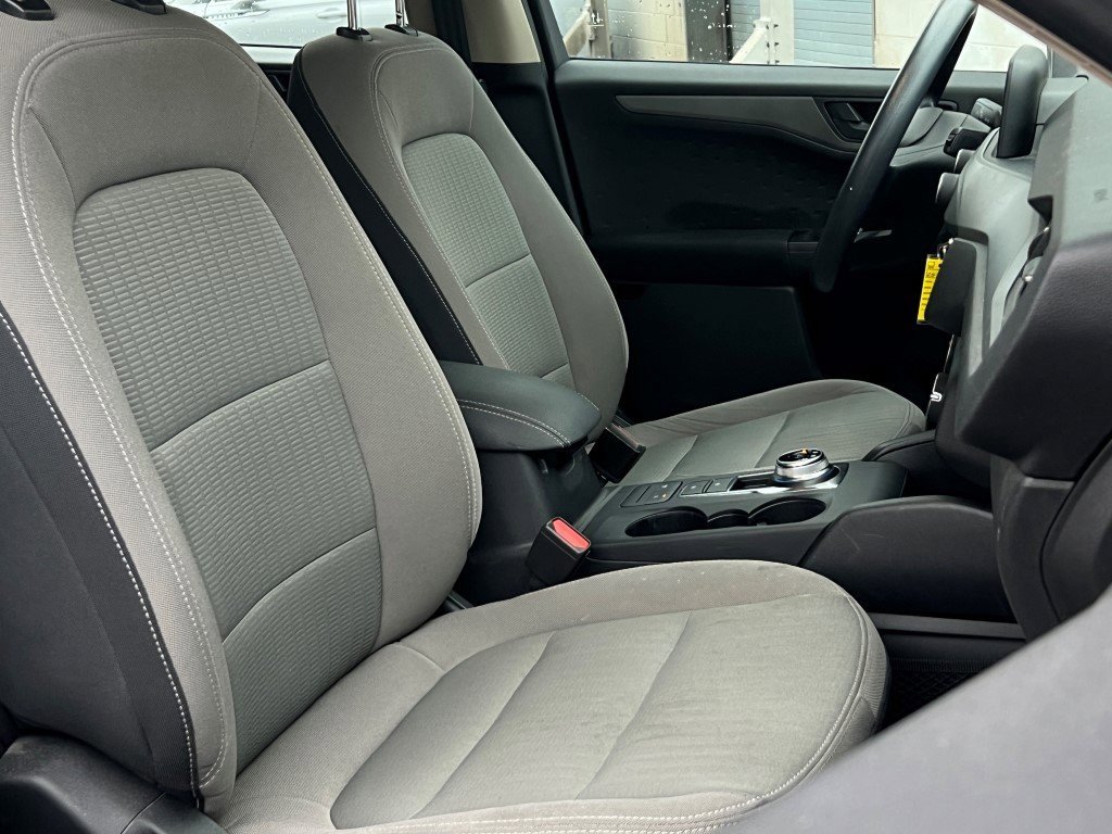 Used 2020 Ford Escape S image 9