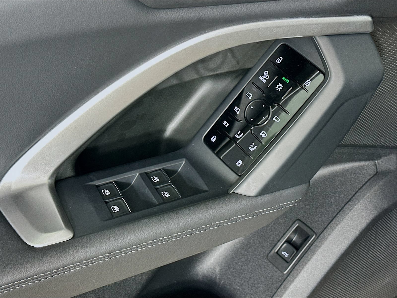 New 2026 Audi Q5 Premium Plus AWD/4WD image 18