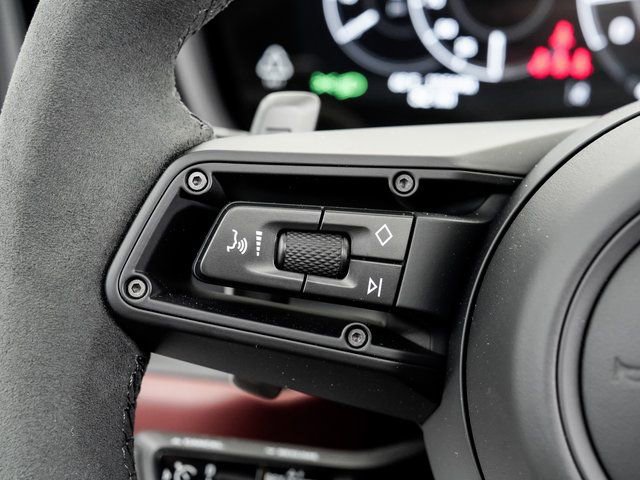 New 2026 Porsche Cayenne GTS image 13