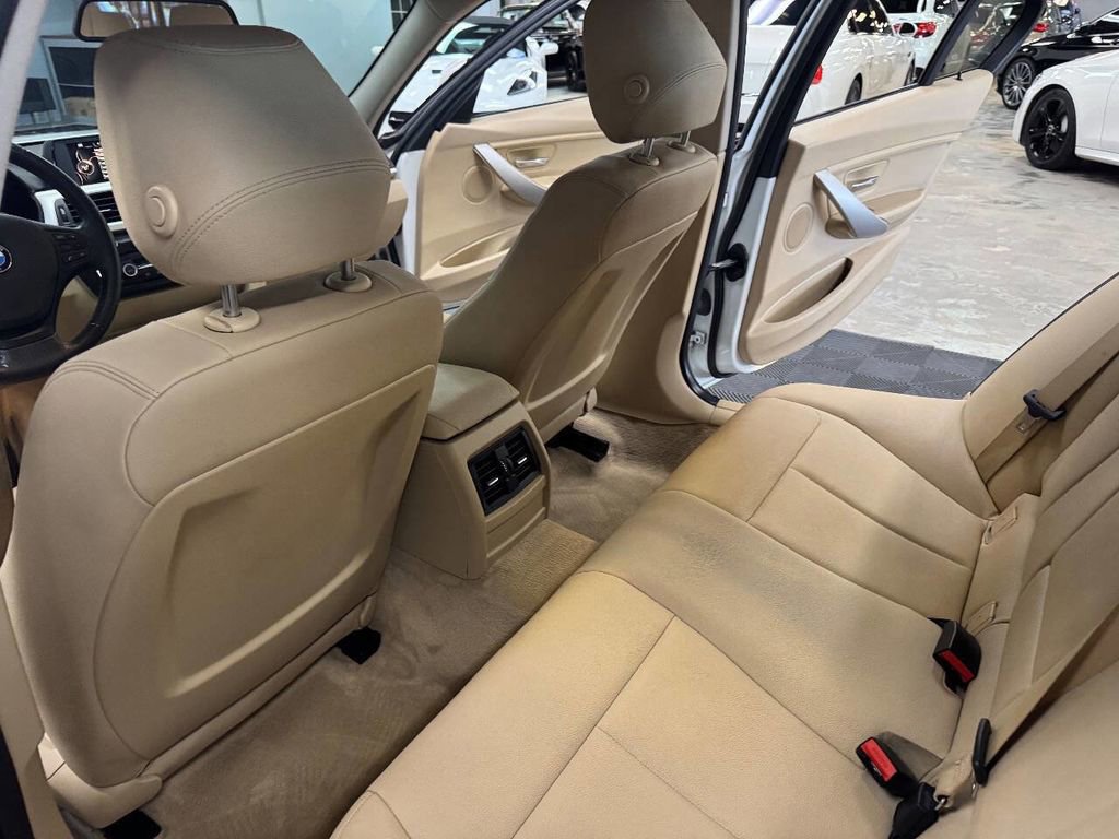 Used 2015 BMW 320i xDrive Sedan AWD/4WD image 43