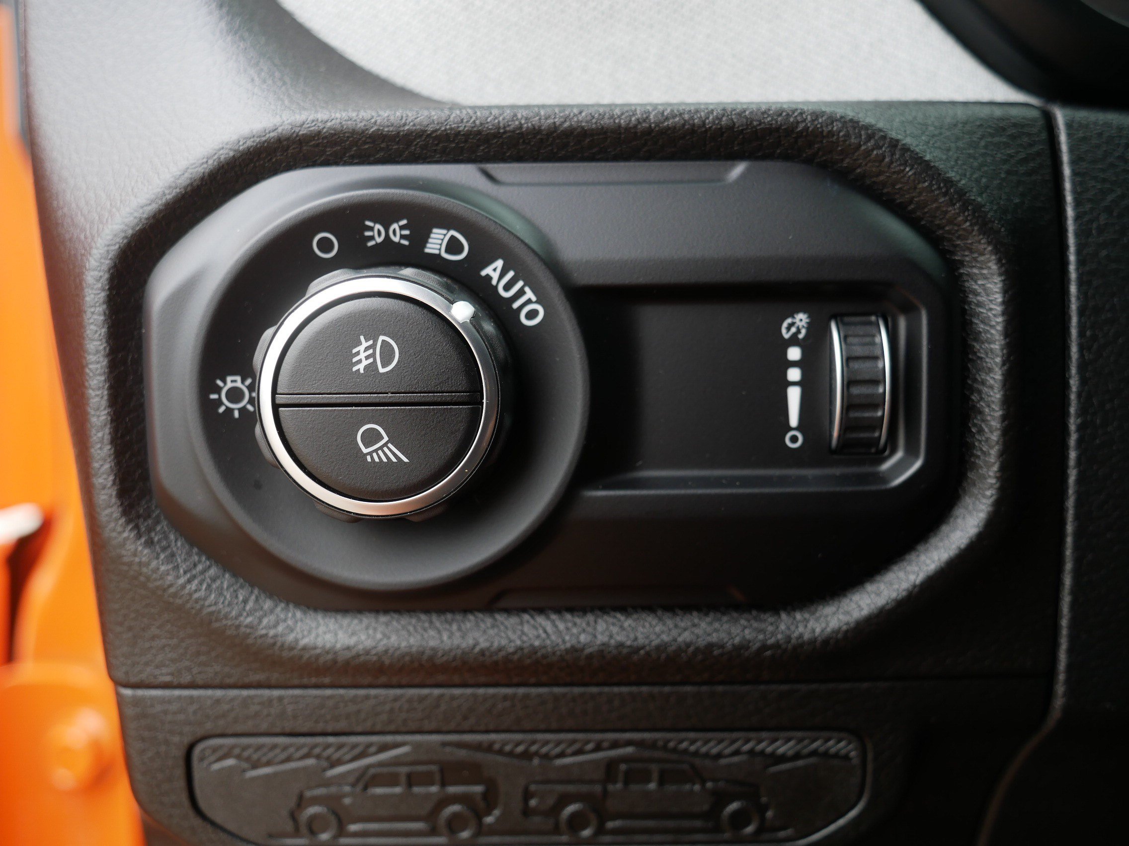 Used 2025 Jeep Gladiator Mojave AWD/4WD image 26