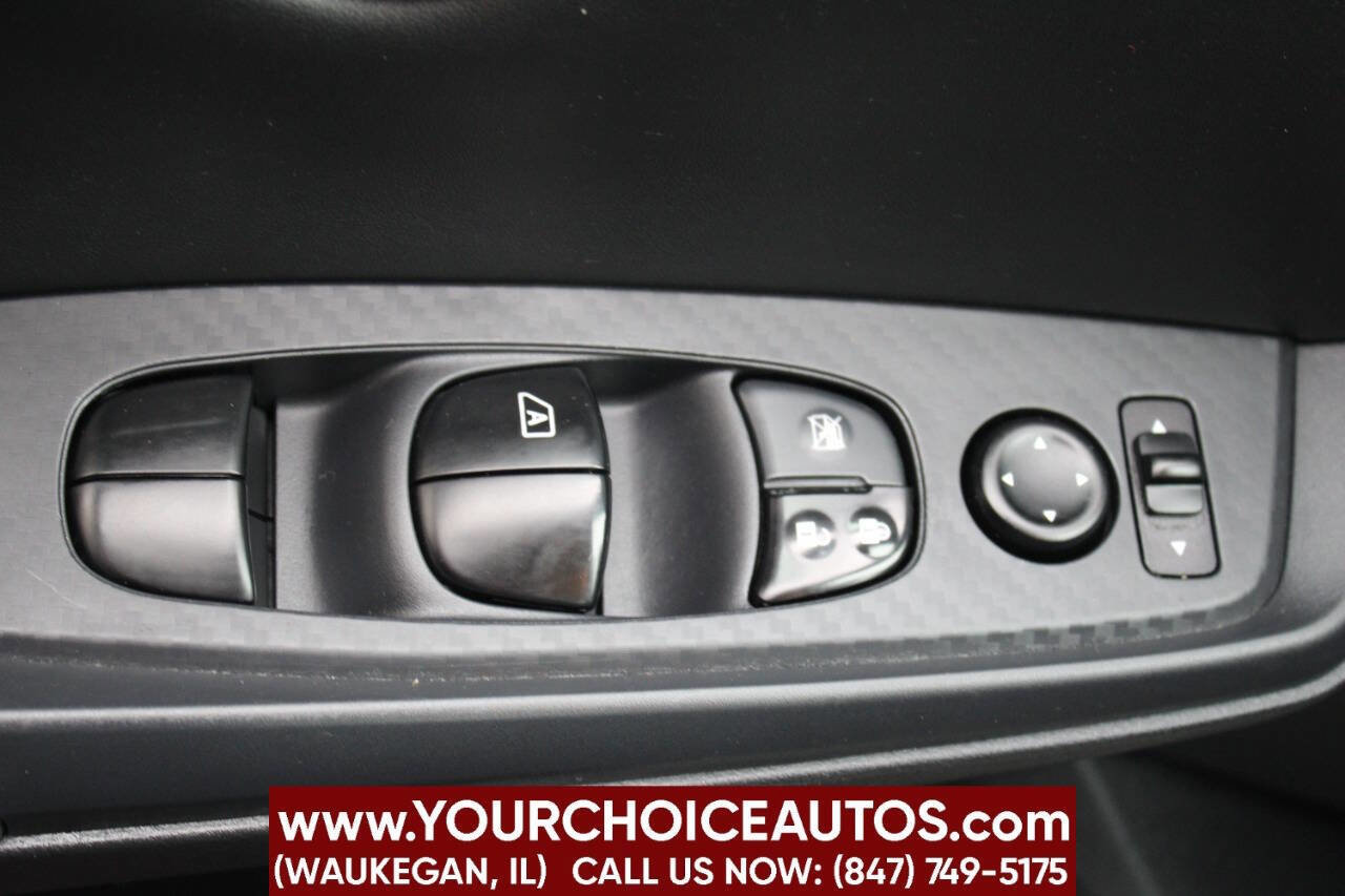 Used 2020 Nissan Sentra SV image 30