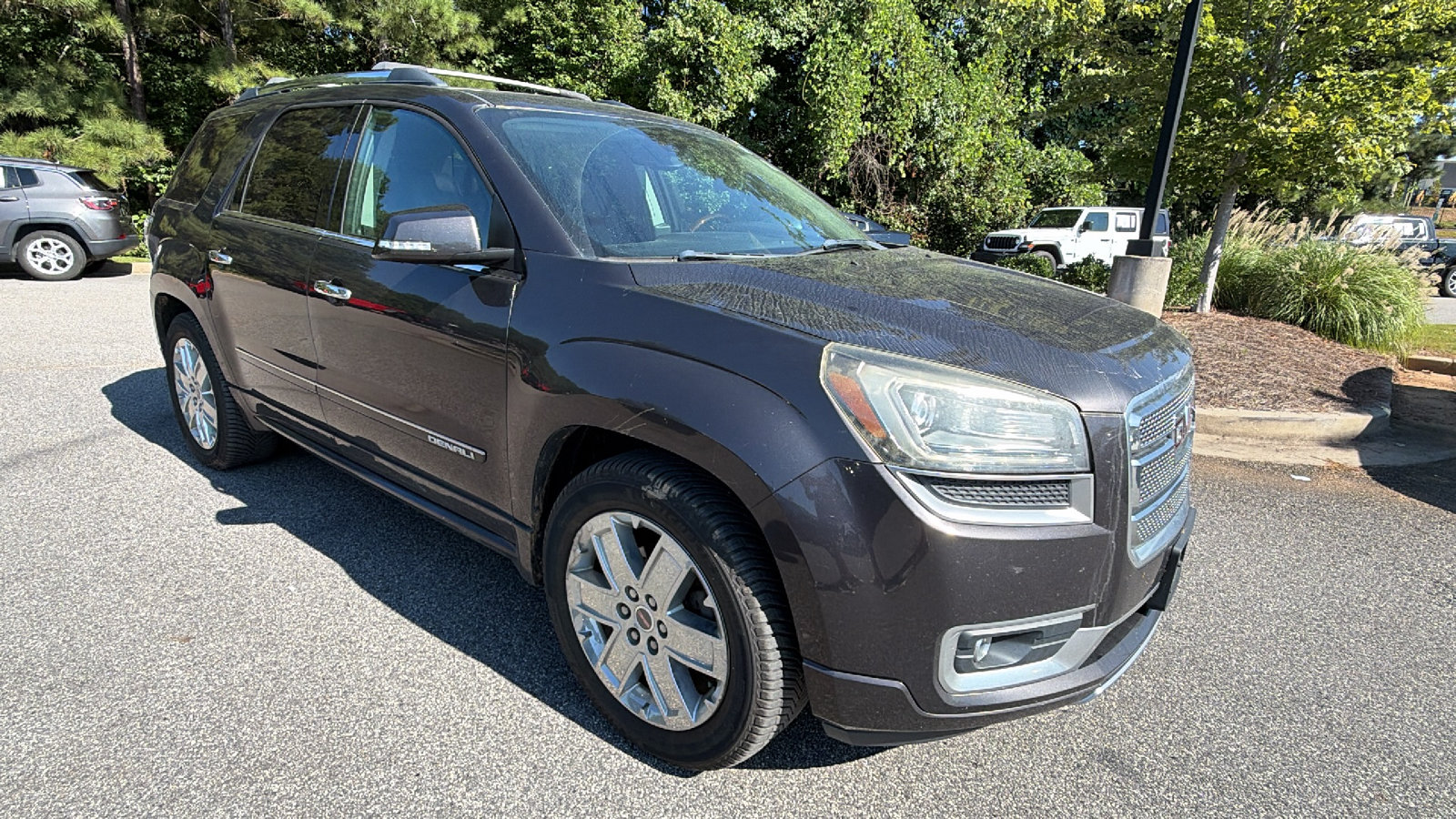 Used 2016 GMC Acadia Denali AWD/4WD image 5