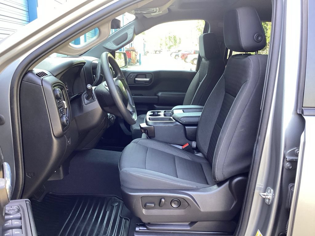 Used 2023 Chevrolet Silverado 1500 Custom AWD/4WD image 33