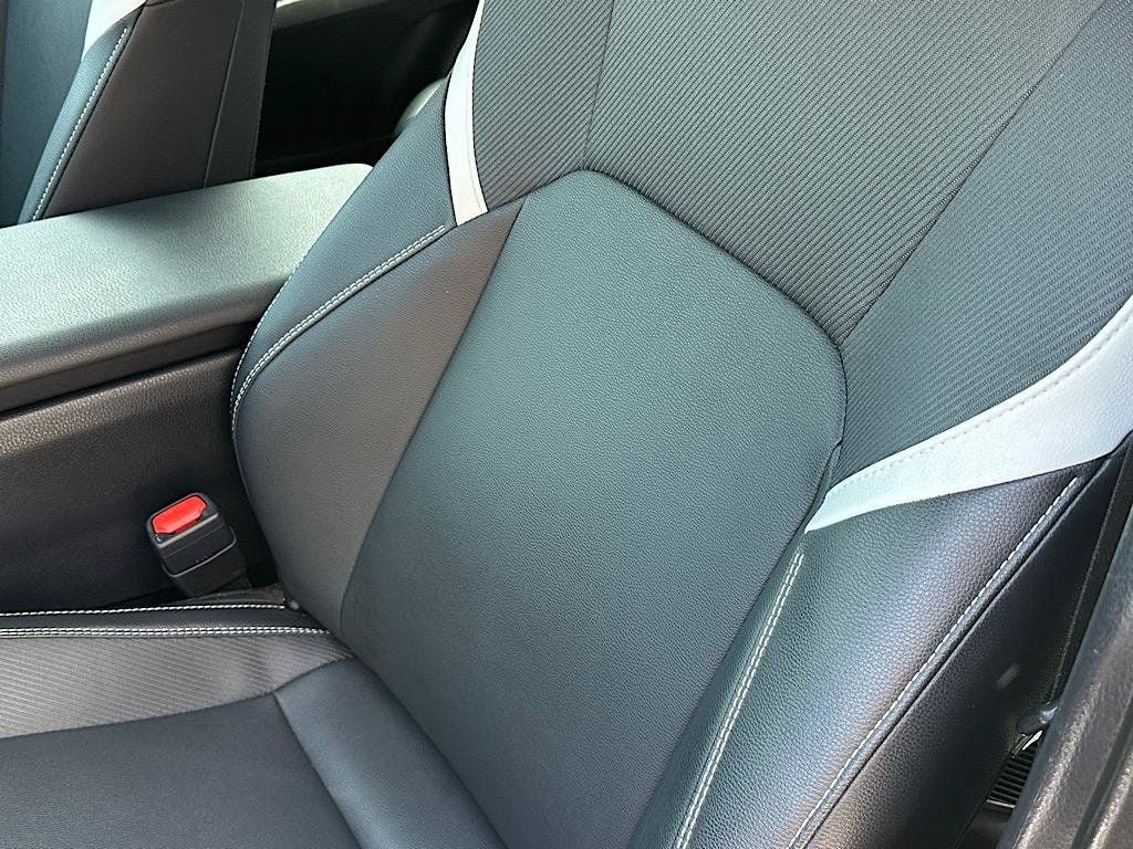 Certified 2025 Toyota Camry SE FWD image 14