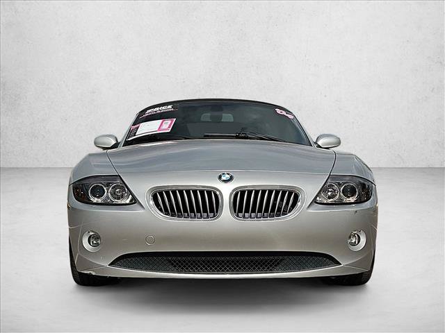 Used 2004 BMW Z4 3.0i RWD video 2