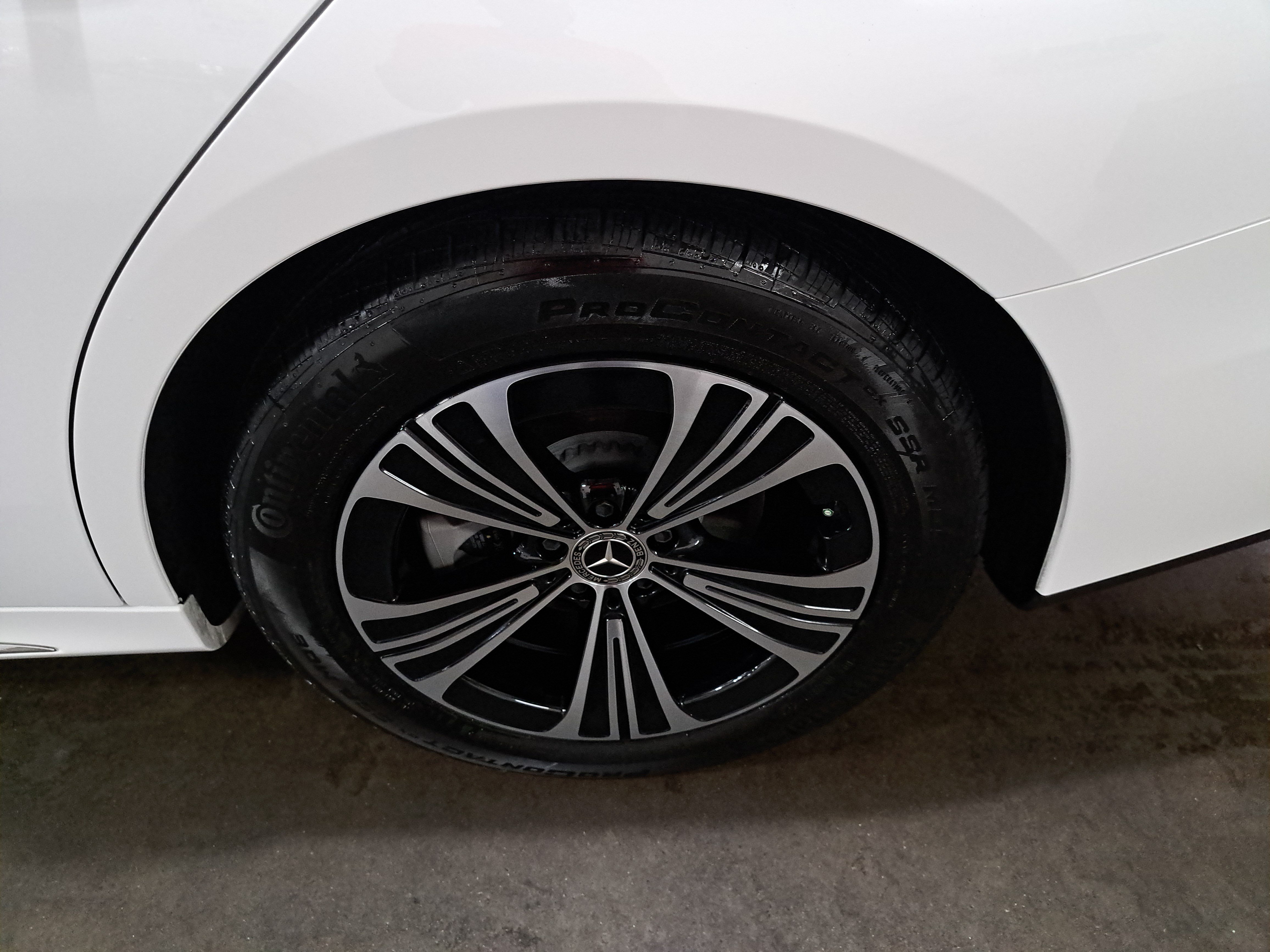 Used 2026 Mercedes-Benz E 350 4MATIC Sedan image 36