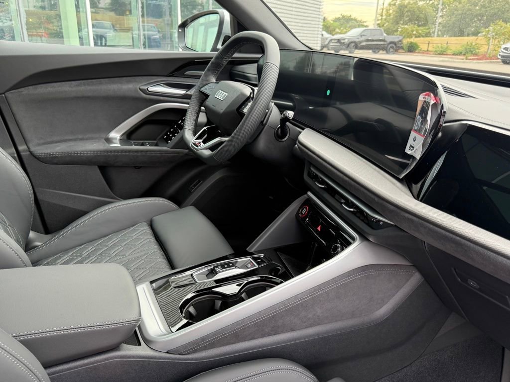 New 2025 Audi SQ5 Premium Plus image 46