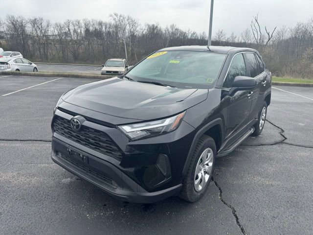 Used 2023 Toyota RAV4 LE image 7