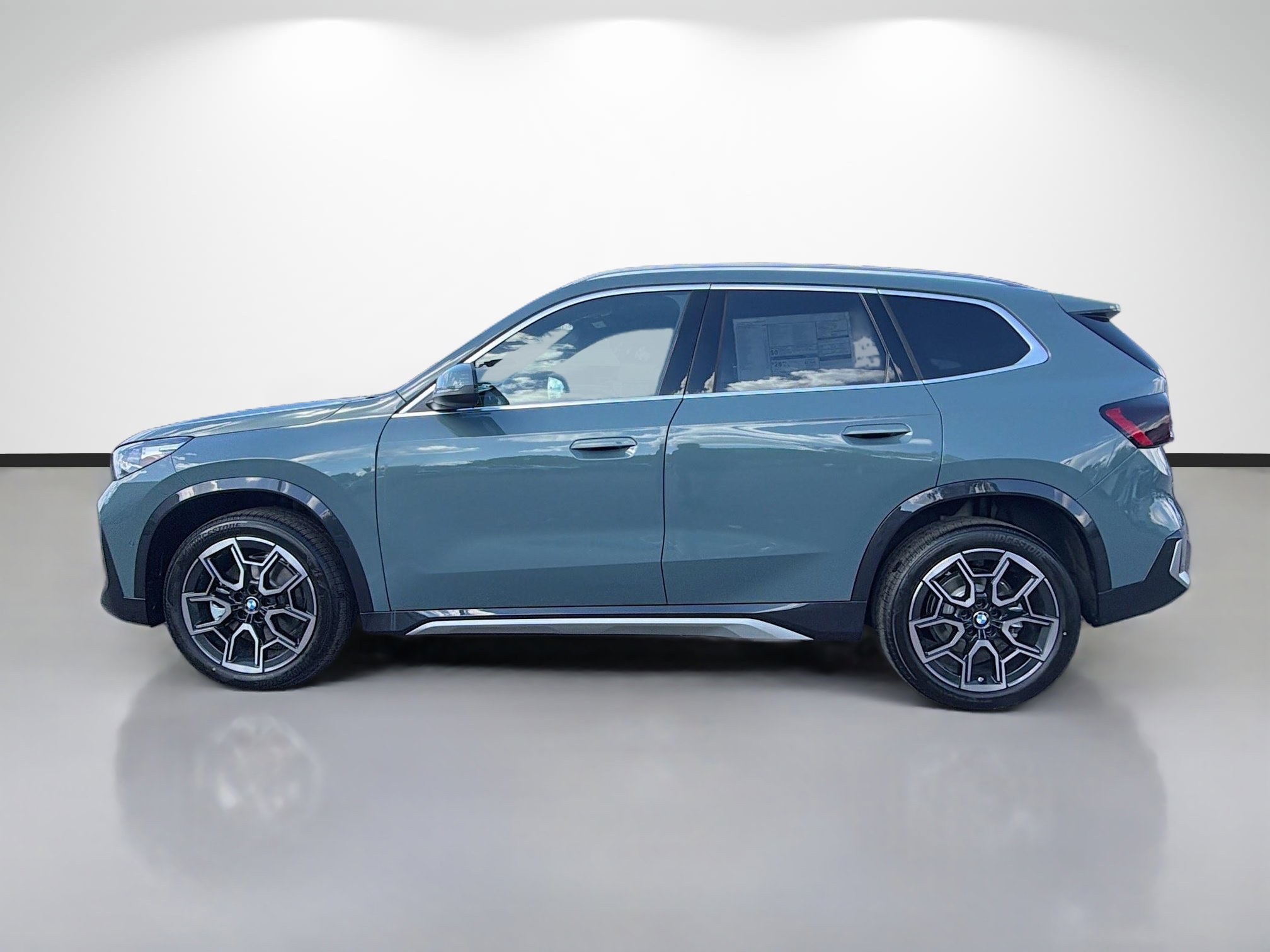 New 2026 BMW X1 xDrive28i w/ Convenience Package image 6