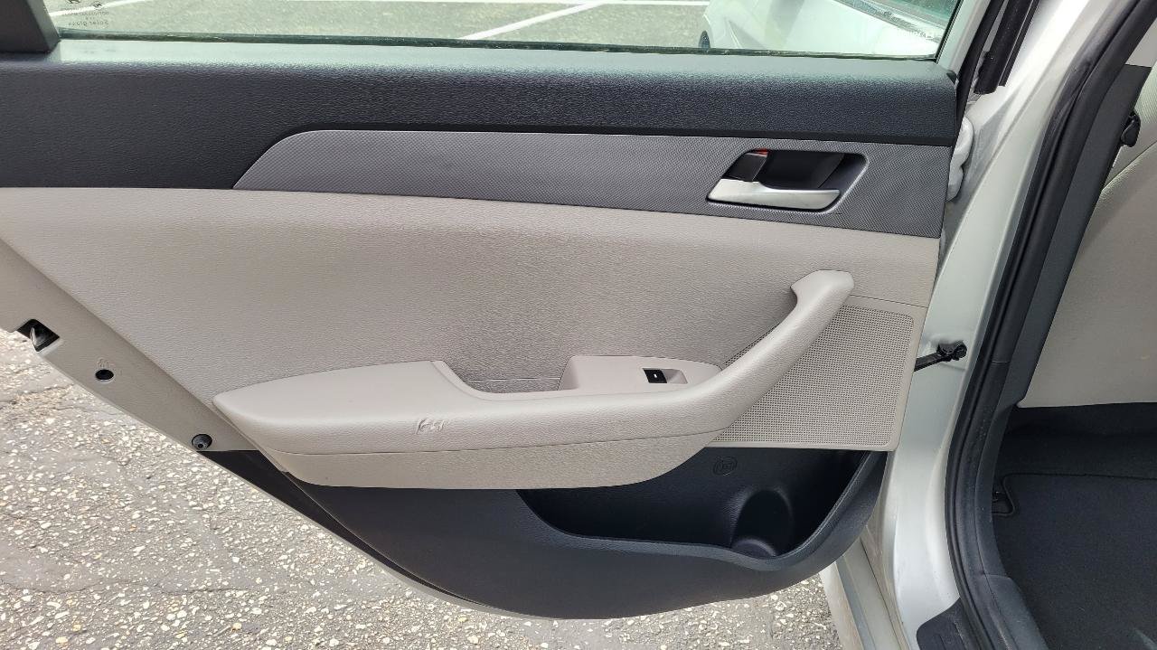 Used 2019 Hyundai Sonata ECO FWD image 12