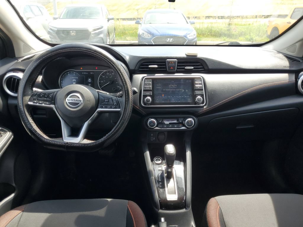 Used 2022 Nissan Versa SR w/ Convenience Package FWD image 14