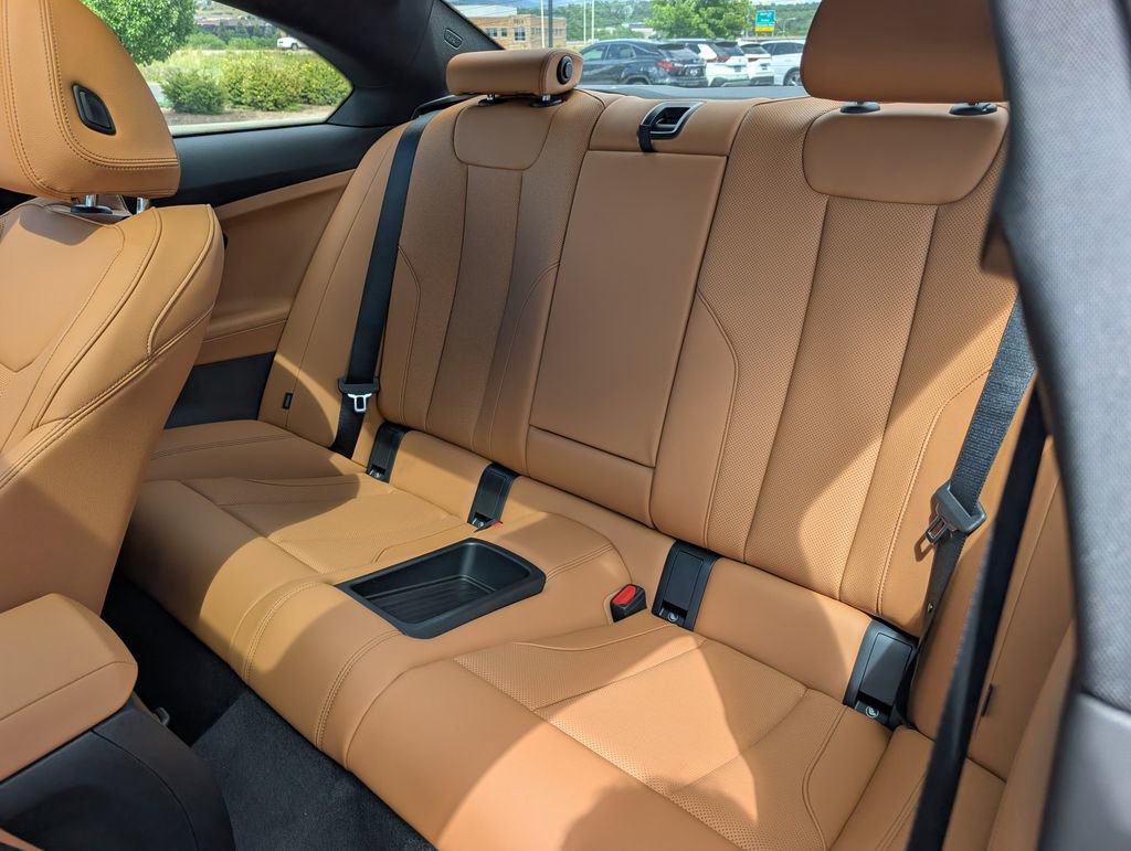 Used 2025 BMW 230i xDrive Coupe w/ Premium Package image 15