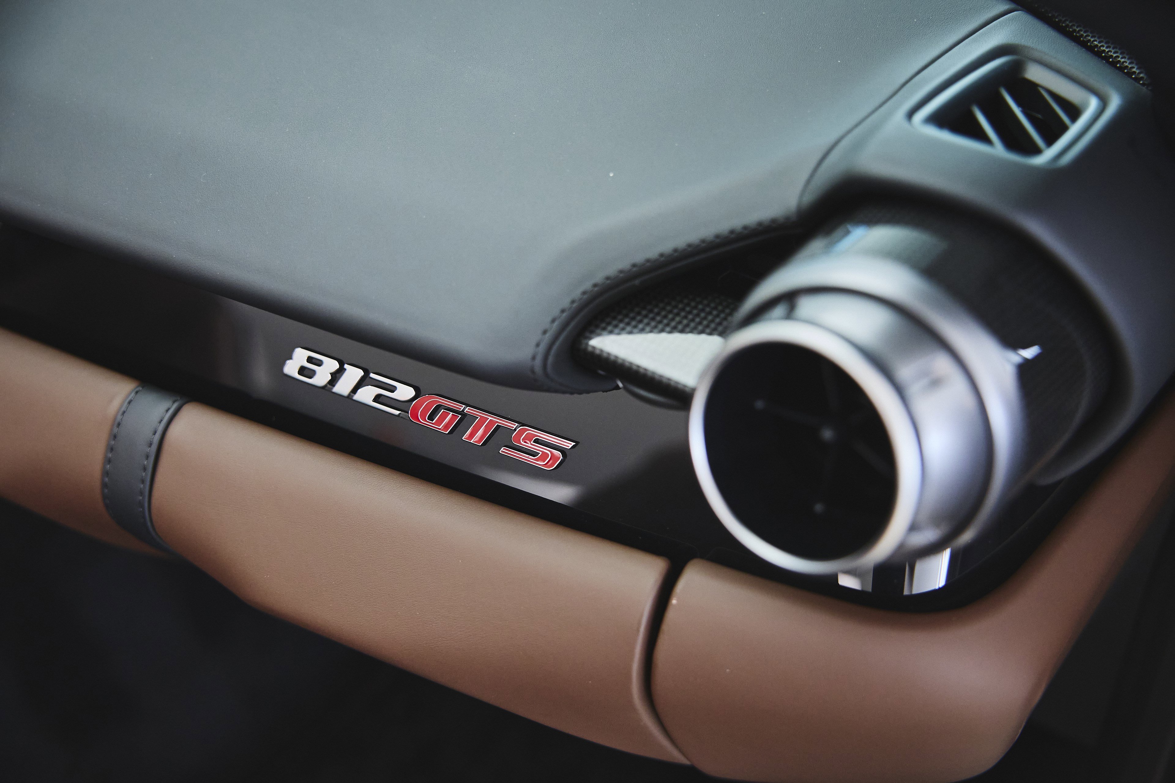 Used 2022 Ferrari 812 GTS image 36