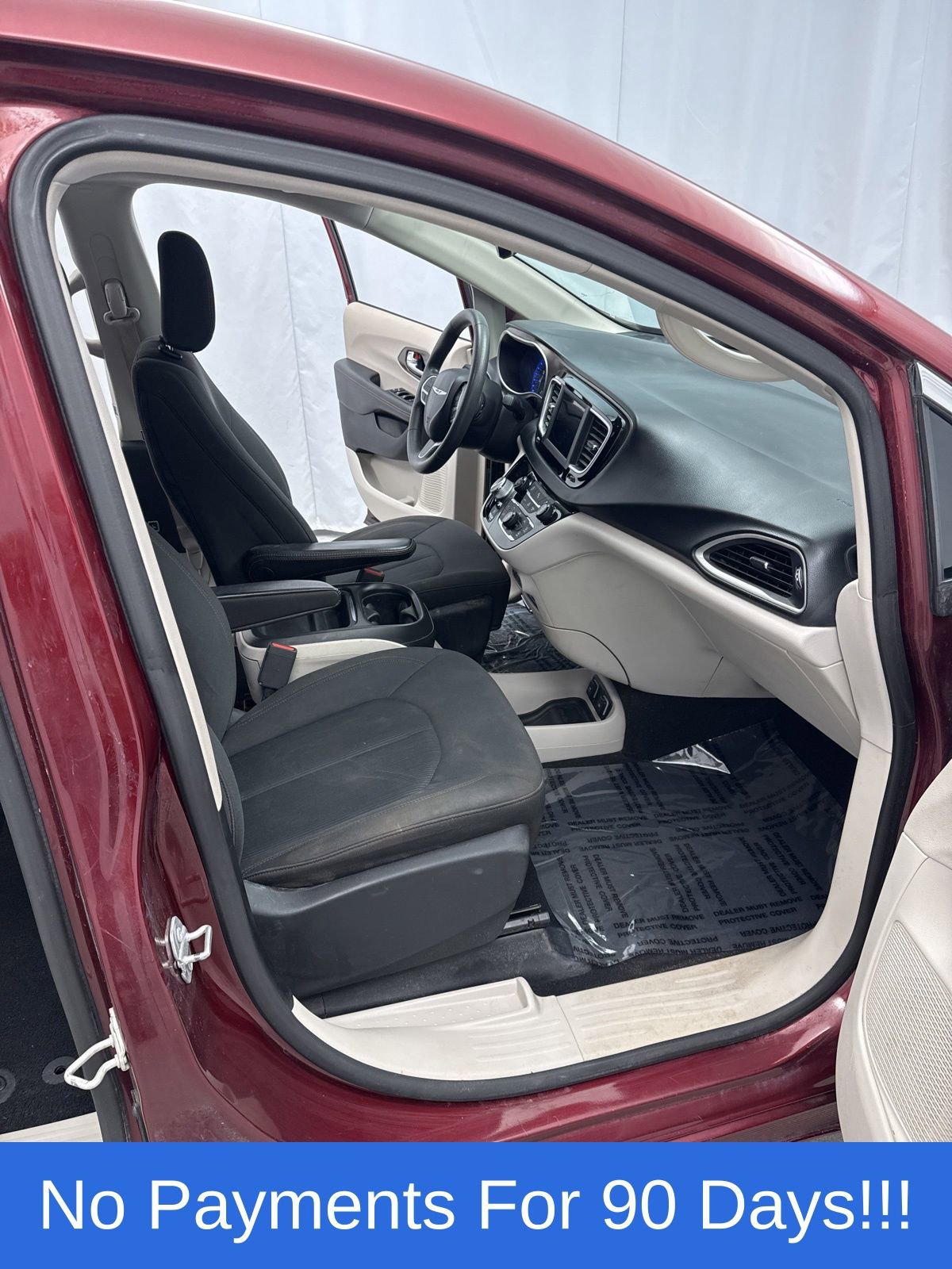 Used 2018 Chrysler Pacifica Touring Plus w/ Tire & Wheel Group image 23