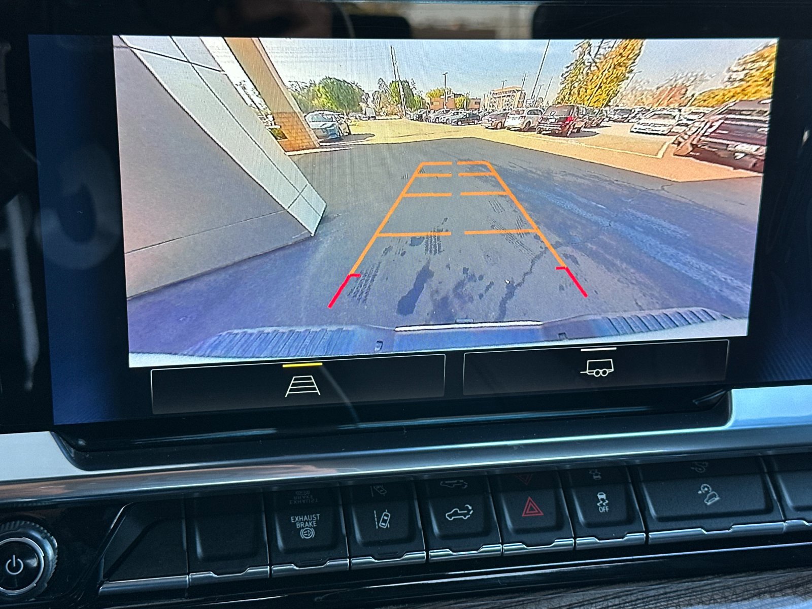 Used 2024 Chevrolet Silverado 2500 LT w/ Convenience Package image 18