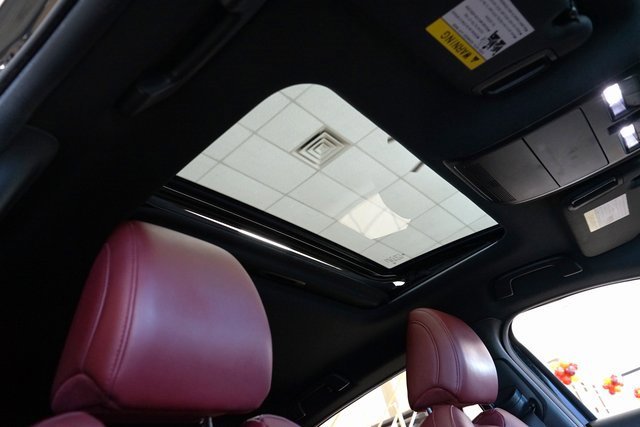 Used 2020 MAZDA MAZDA3 Hatchback w/ Premium Package image 10