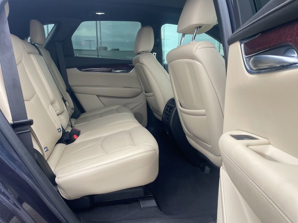 Used 2019 Cadillac XT5 Luxury AWD/4WD image 17