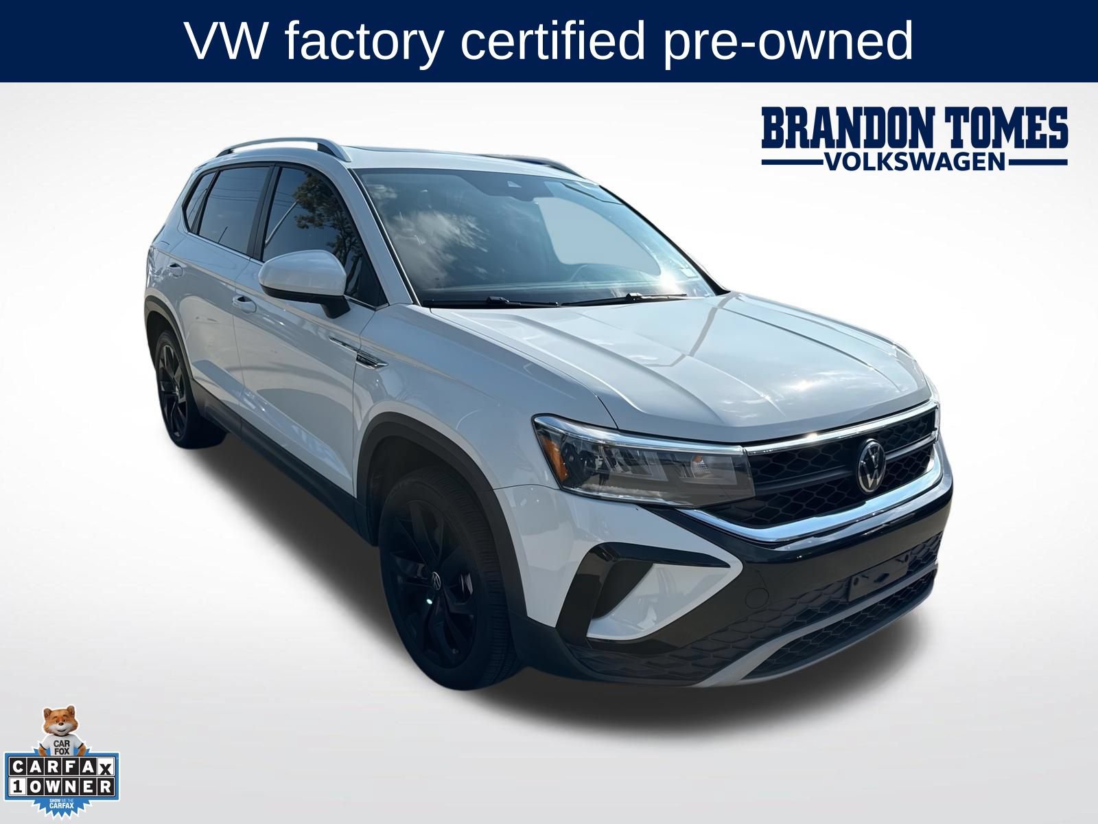 Used 2023 Volkswagen Taos SE w/ Panoramic Sunroof Package FWD image 1