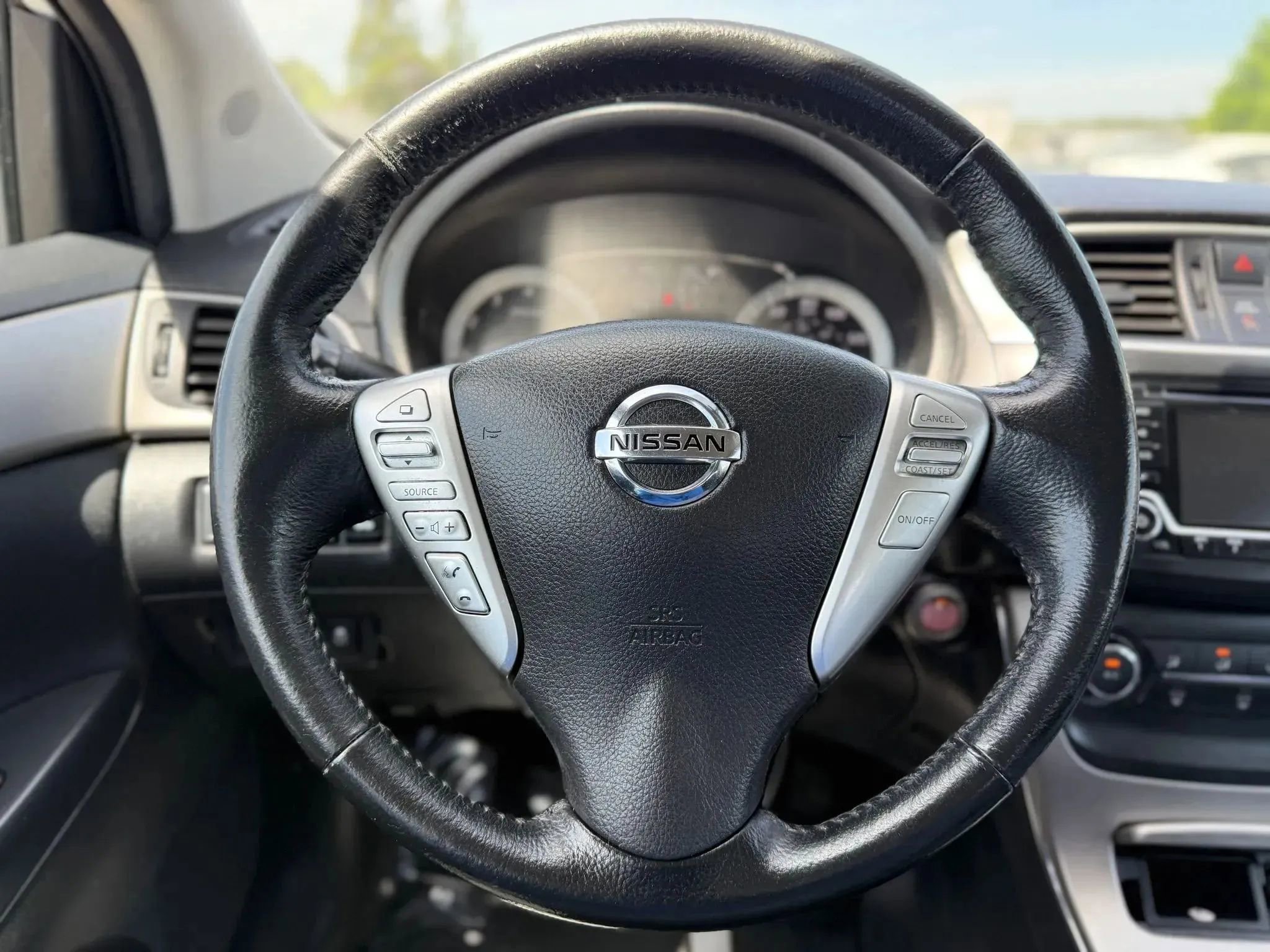Used 2015 Nissan Sentra SV FWD image 24