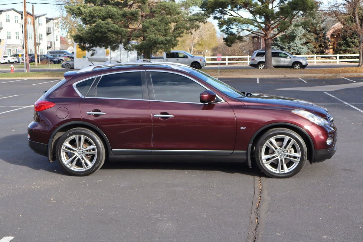Used 2015 INFINITI QX50 Journey w/ Premium Package image 3