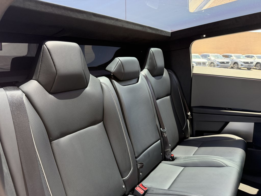 Used 2024 Tesla Cybertruck AWD Crew Cab image 48