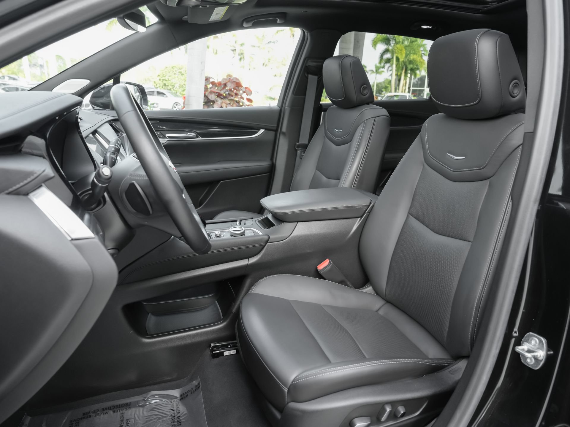 Used 2024 Cadillac XT5 Premium Luxury AWD/4WD image 8