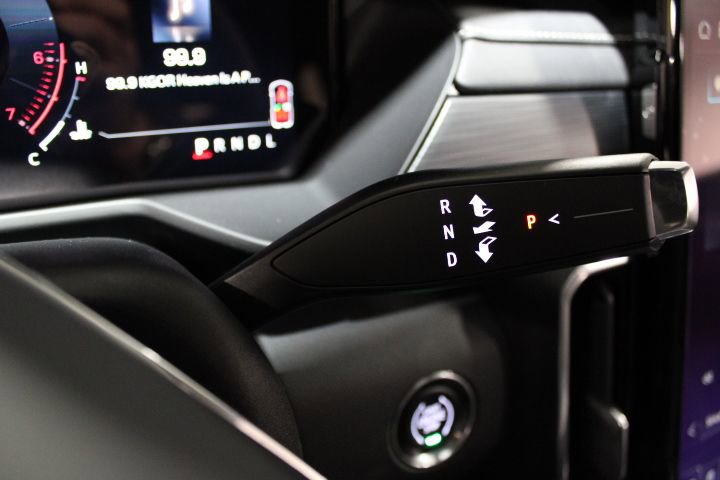 New 2026 GMC Acadia Elevation image 37