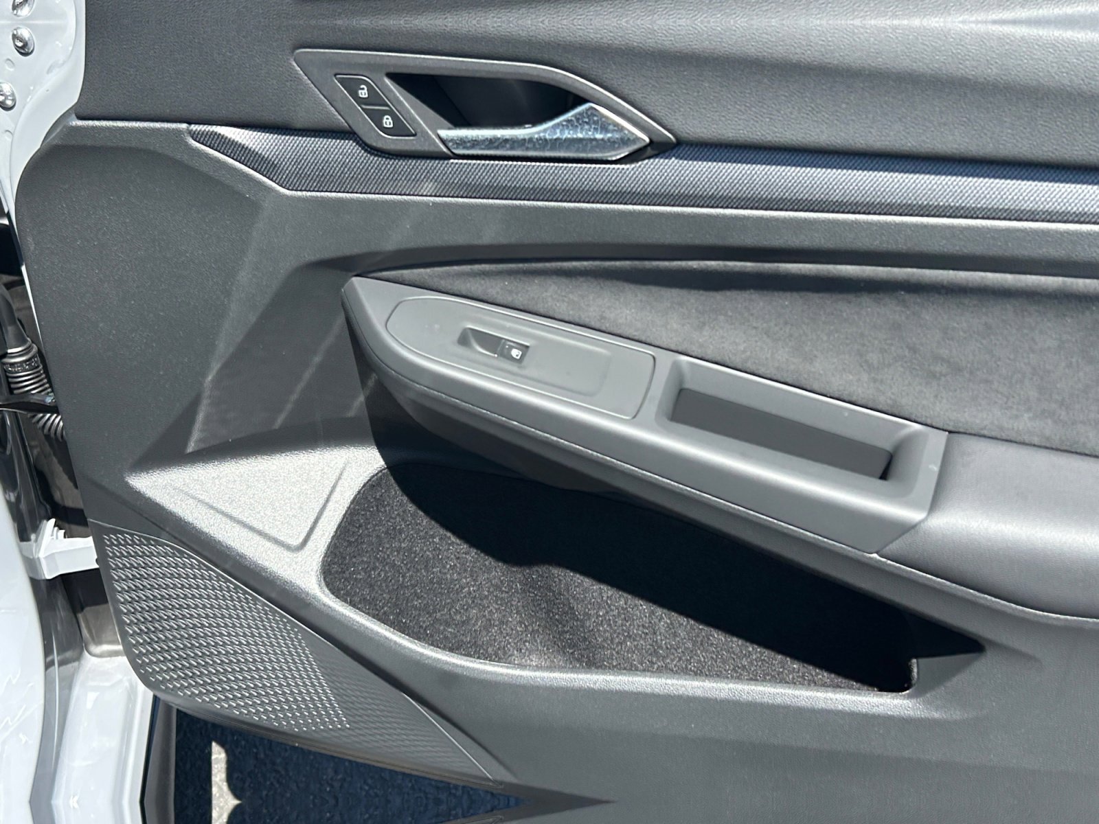New 2026 Volkswagen Golf SE FWD image 16
