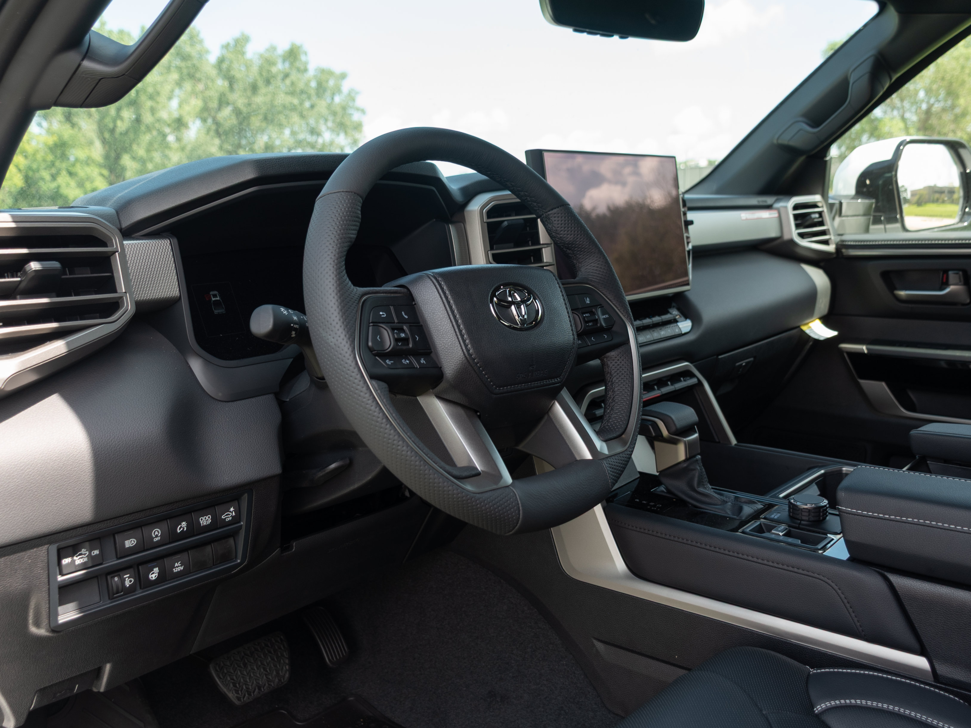 New 2026 Toyota Tundra Limited AWD/4WD image 18
