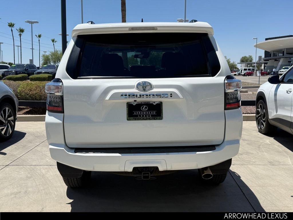 Used 2022 Toyota 4Runner SR5 Premium AWD/4WD image 3