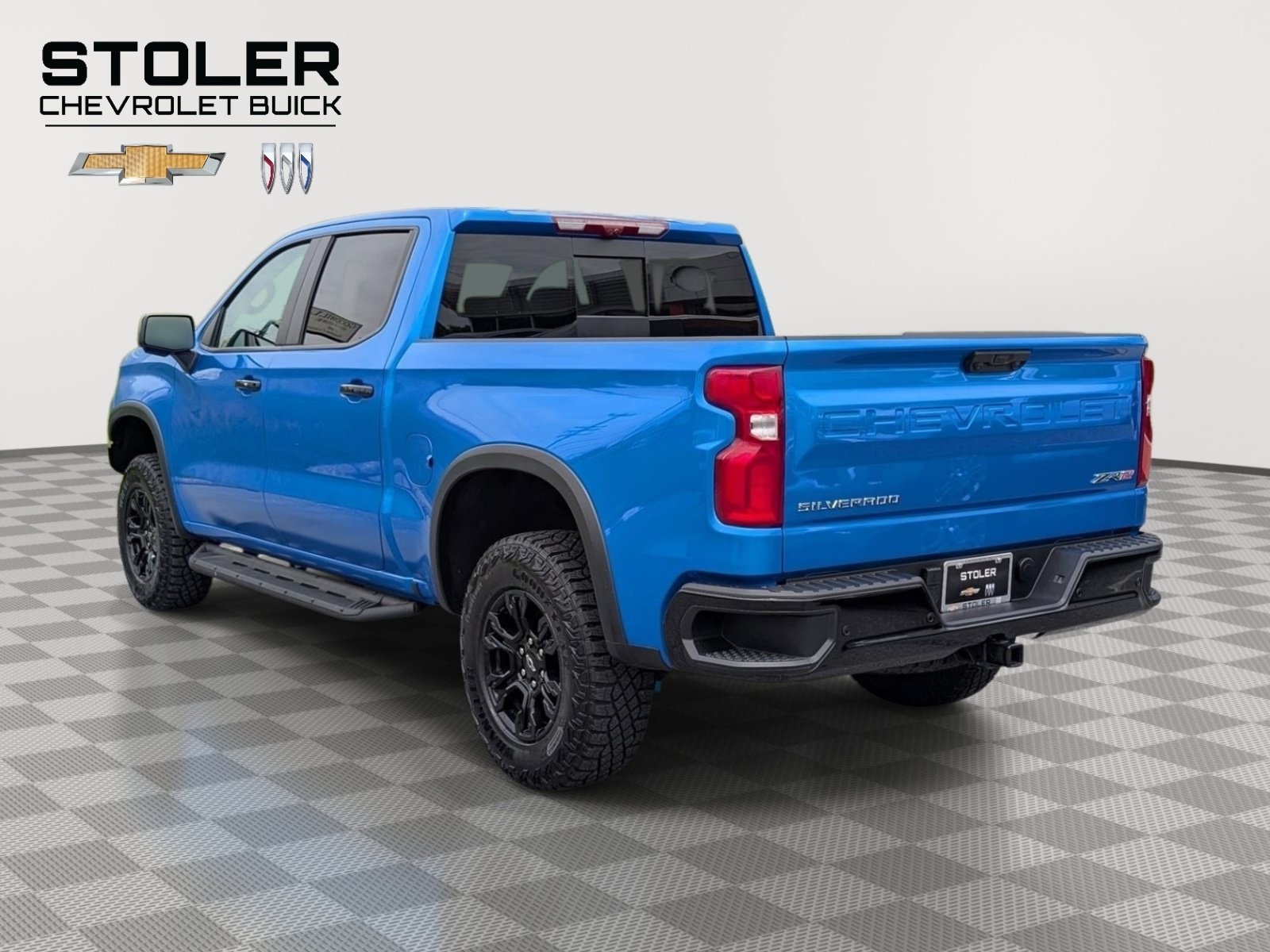 Used 2025 Chevrolet Silverado 1500 ZR2 w/ Technology Package AWD/4WD image 3