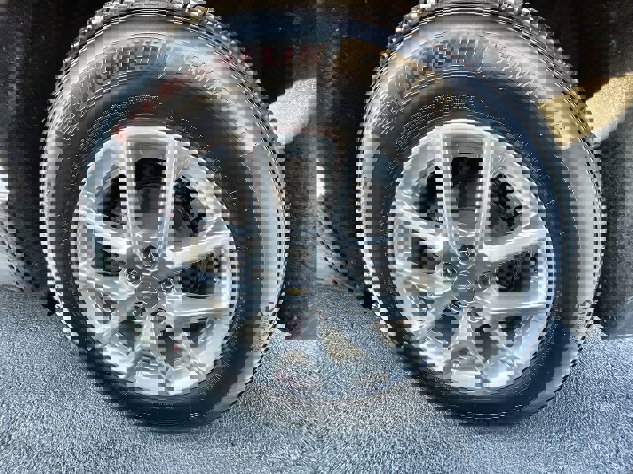 Used 2024 Chevrolet Equinox LT image 32