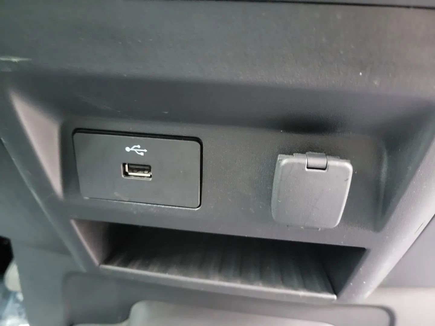 Used 2020 Ford Expedition XL AWD/4WD image 15