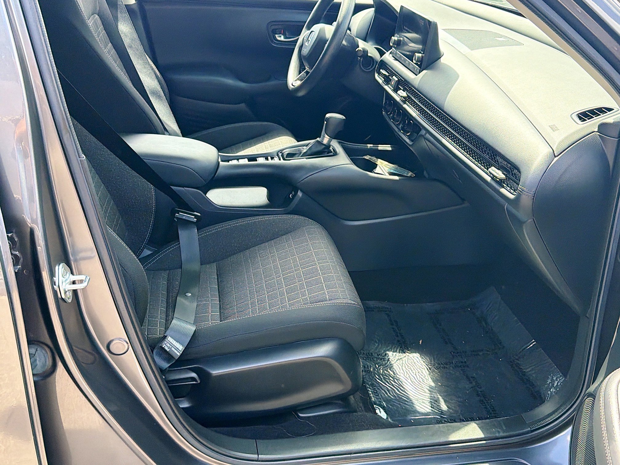 Certified 2023 Honda HR-V LX image 31