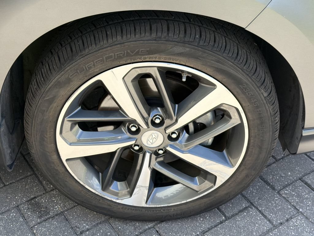 Used 2019 Hyundai Kona Ultimate AWD/4WD image 14