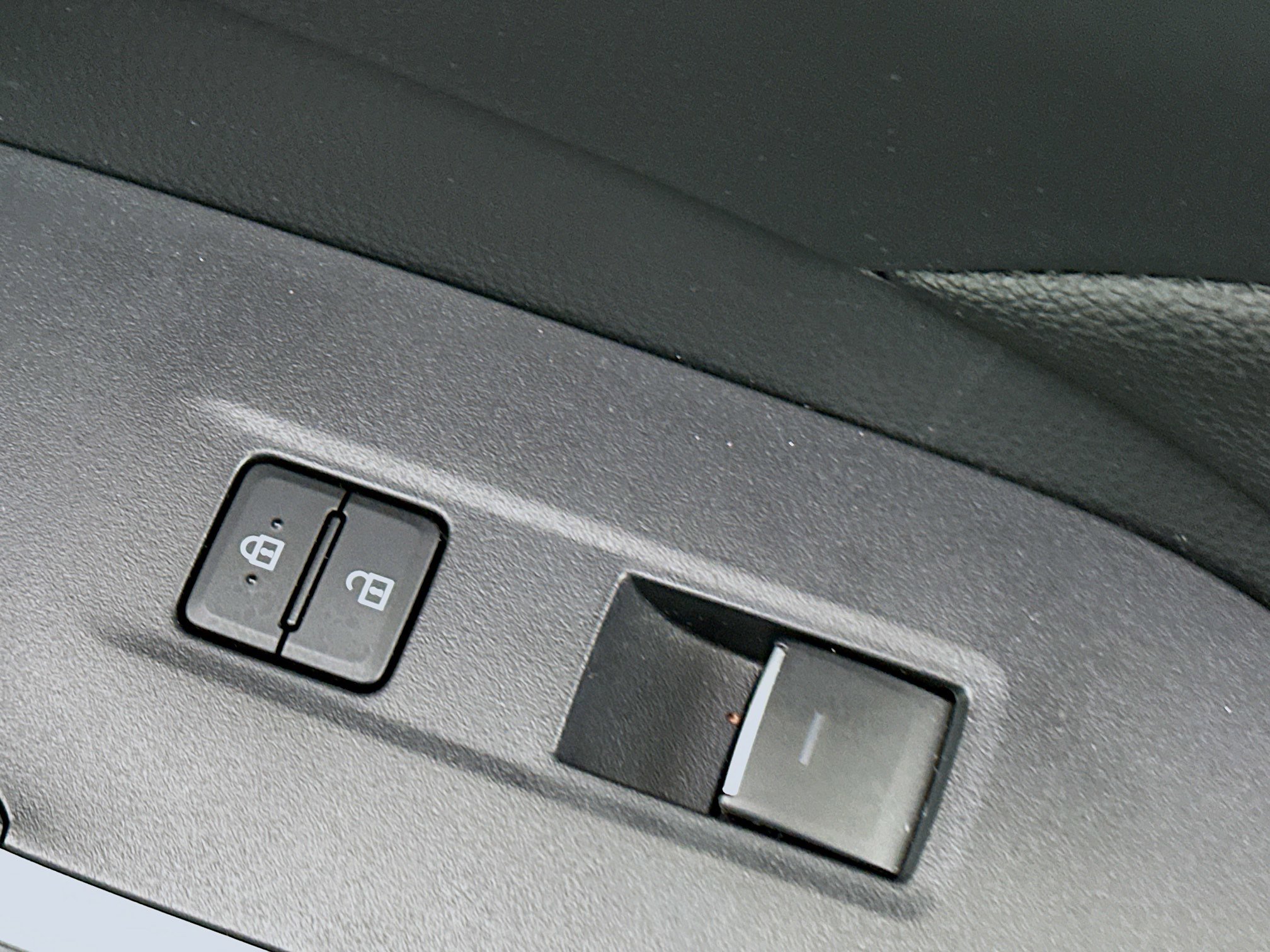 Used 2024 Toyota RAV4 XLE AWD/4WD image 29