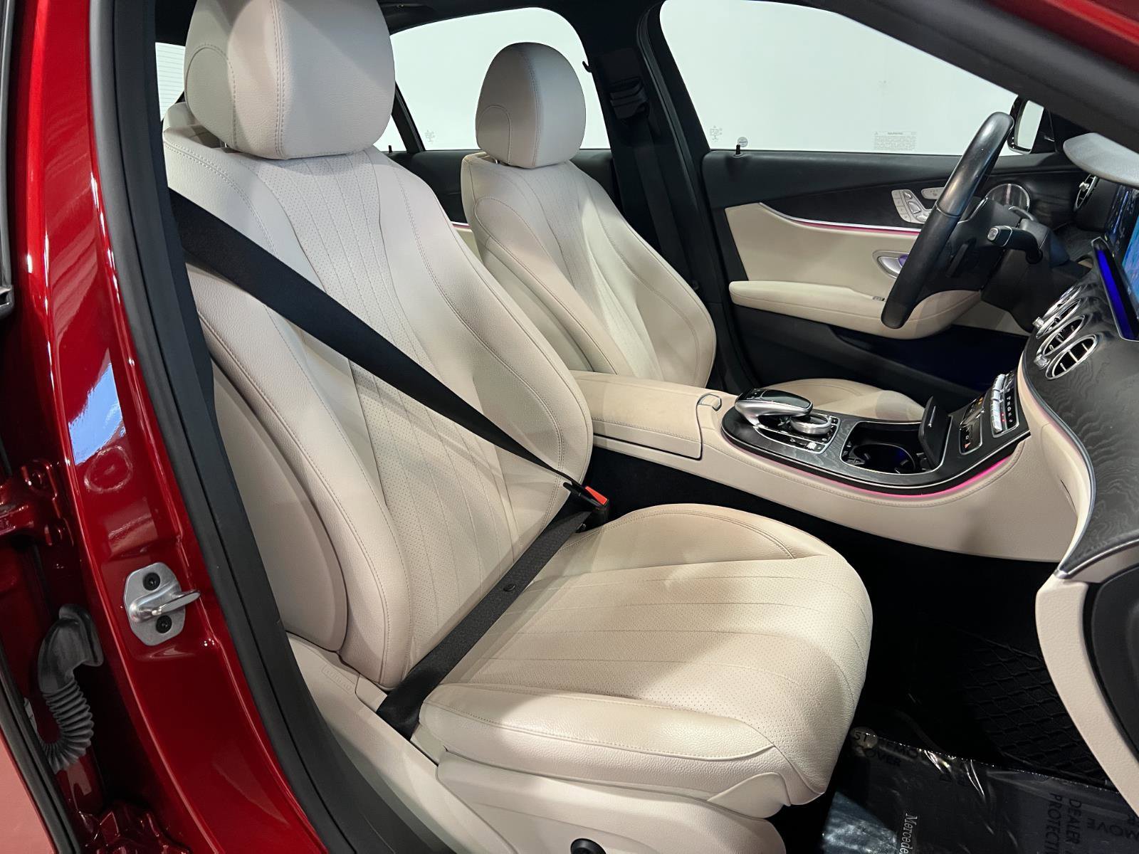 Used 2020 Mercedes-Benz E 350 4MATIC Sedan w/ Parking Assistance Package image 38