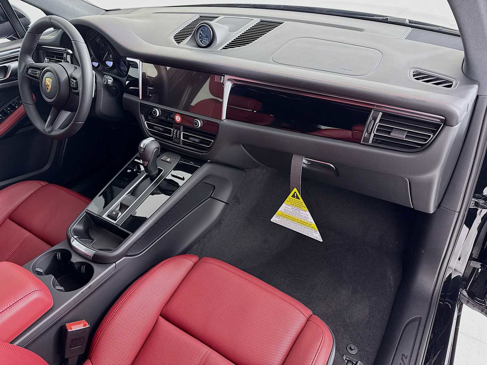 New 2026 Porsche Macan image 31