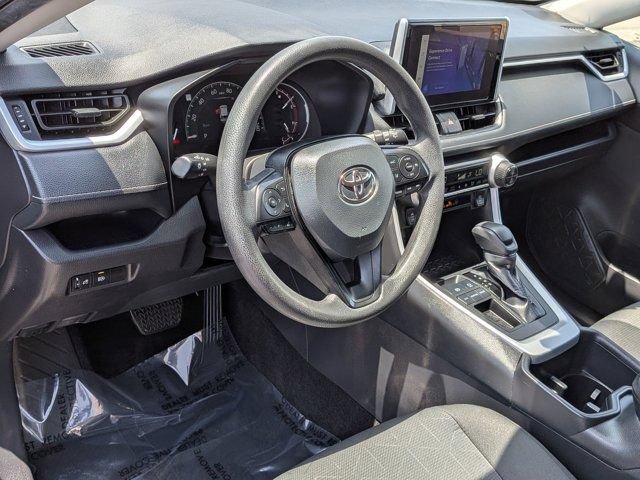 Used 2025 Toyota RAV4 XLE FWD image 17