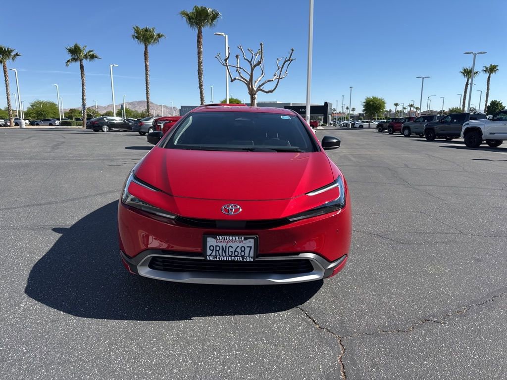Used 2024 Toyota Prius Prime SE FWD image 3