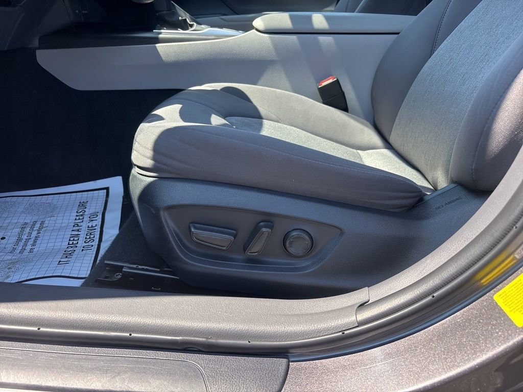 Used 2024 Toyota Camry LE image 17