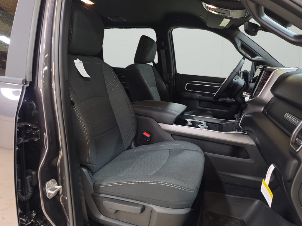 New 2027 RAM 3500 Big Horn AWD/4WD image 16