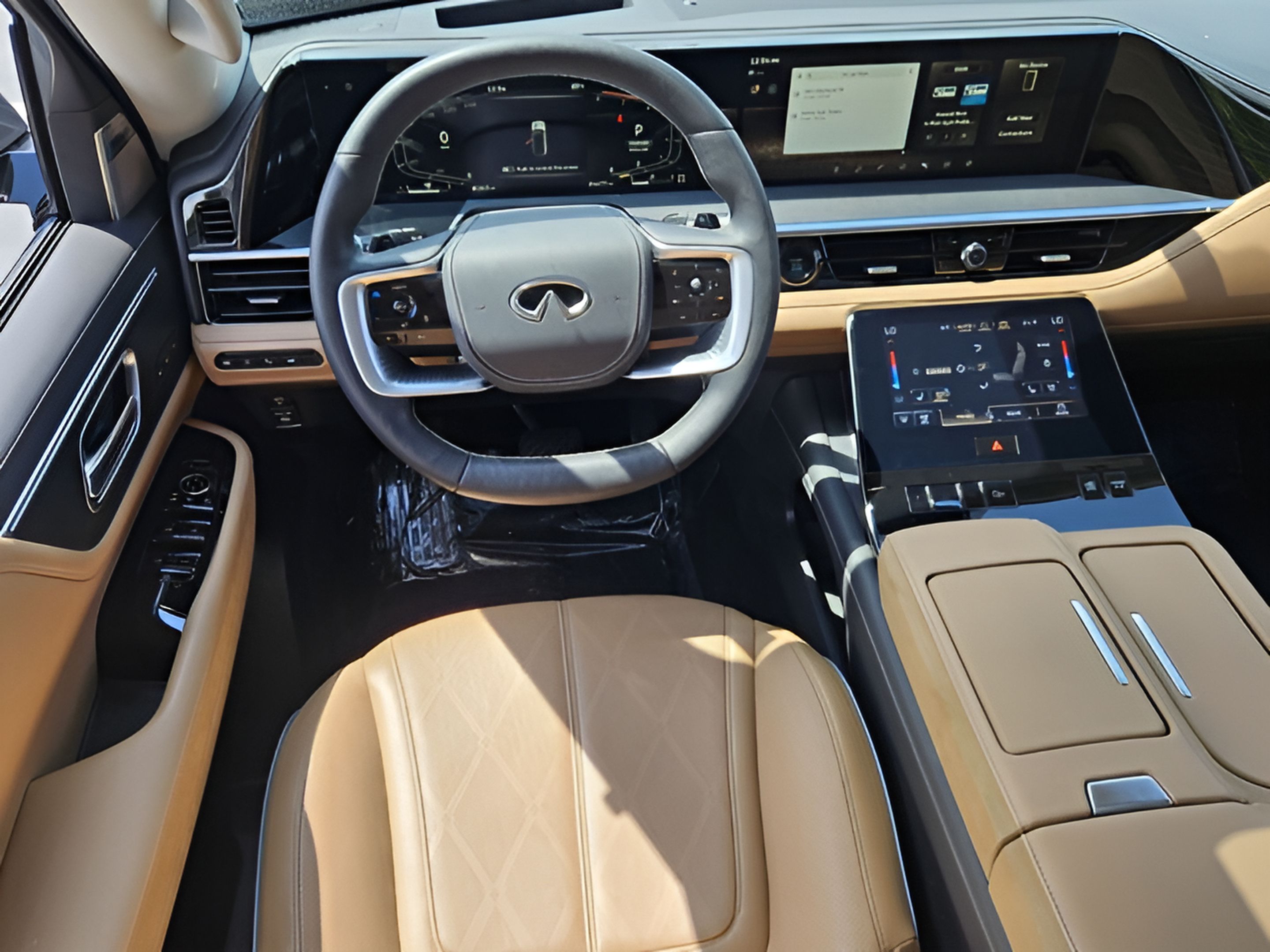 Used 2025 INFINITI QX80 Sensory AWD/4WD image 13