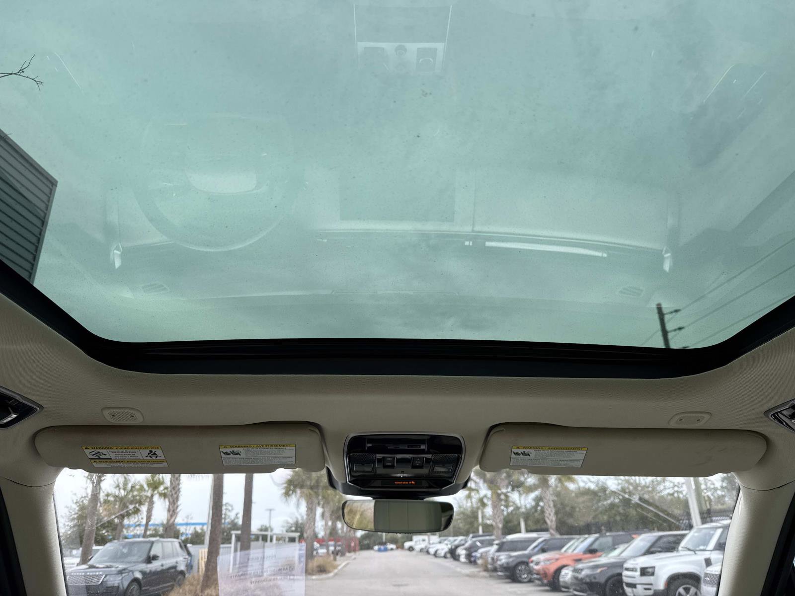 Certified 2023 Land Rover Range Rover SE image 18